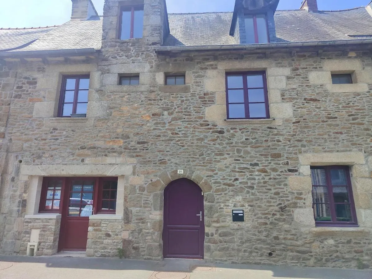 Appart Halo Et Duplex Les Filles Dinan France