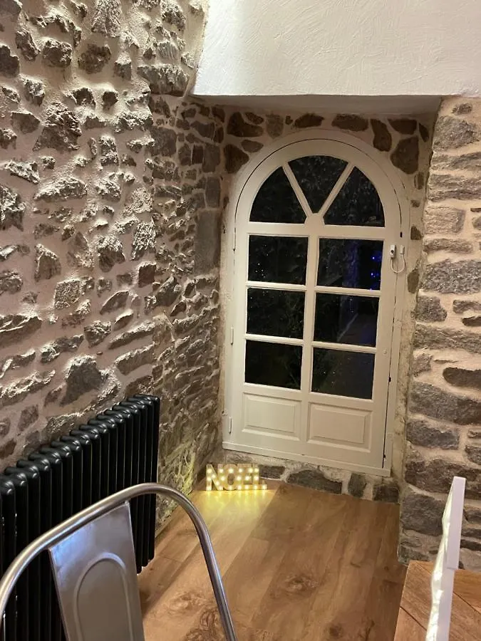 Appart Halo Et Duplex Les Filles Dinan Apartamento